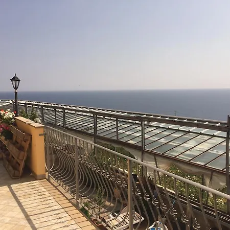 Double With Wonderful Seaview Homestay szállás *